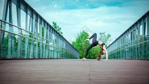 [台球]周跃龙、吕昊天晋级斯诺克英锦赛正赛