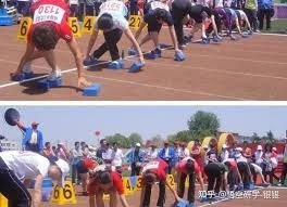 曼联足总杯点球出局！攻防毛病依旧，阿莫林赛后却提英超夺冠目标曼联足总杯点球4-5出局齐尔克泽失点落泪！攻防毛病依旧，阿莫林却提英超夺冠目标。