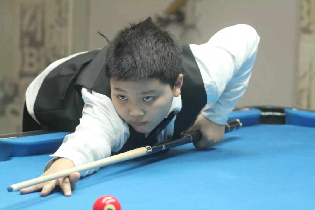 替补球员上 替补球员上